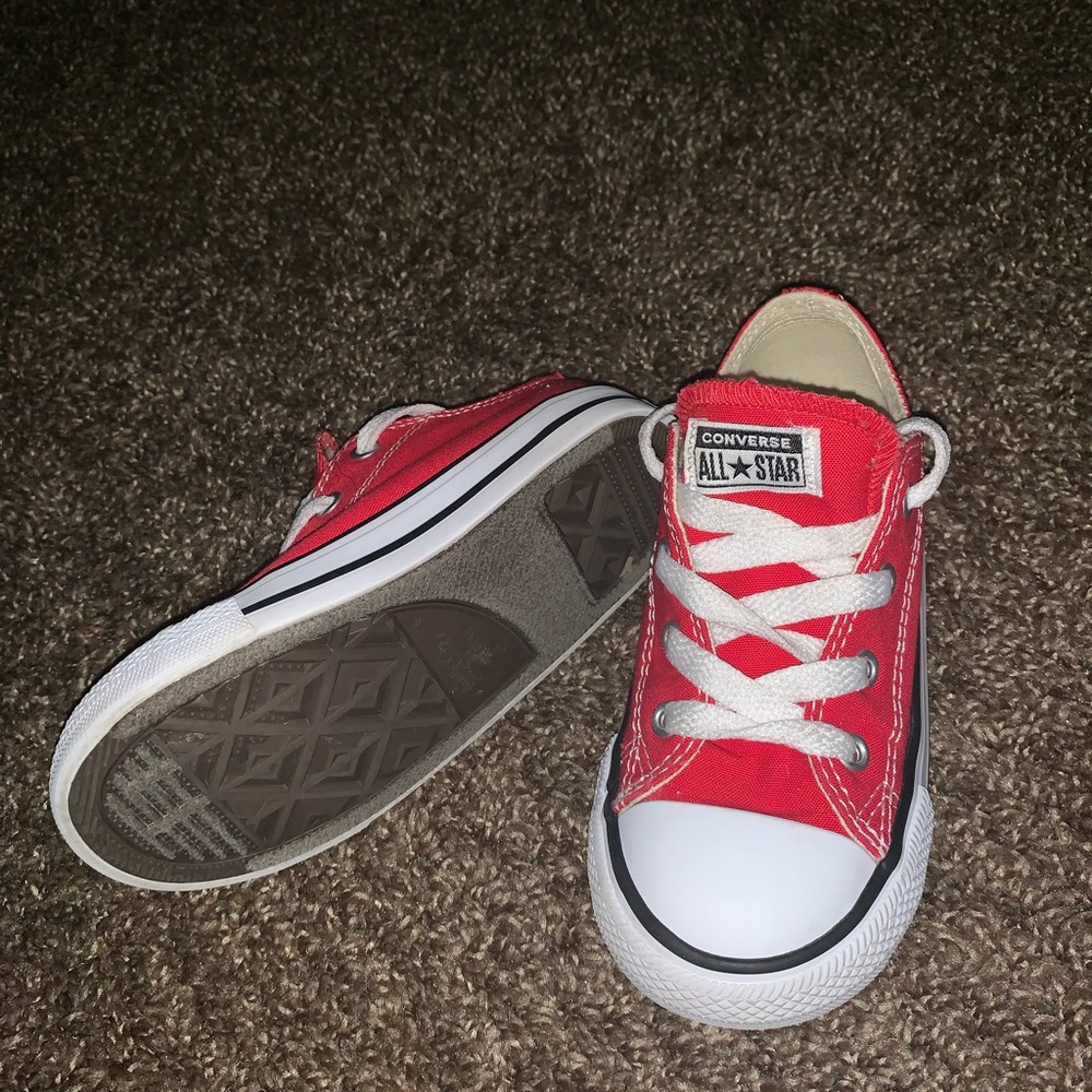 Boys all star converse sneakers